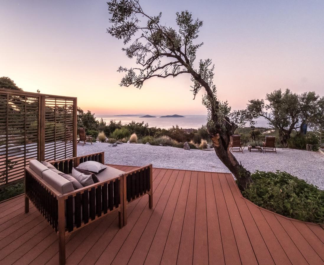 The Infinity 180 Luxury Suites Milia Extérieur photo