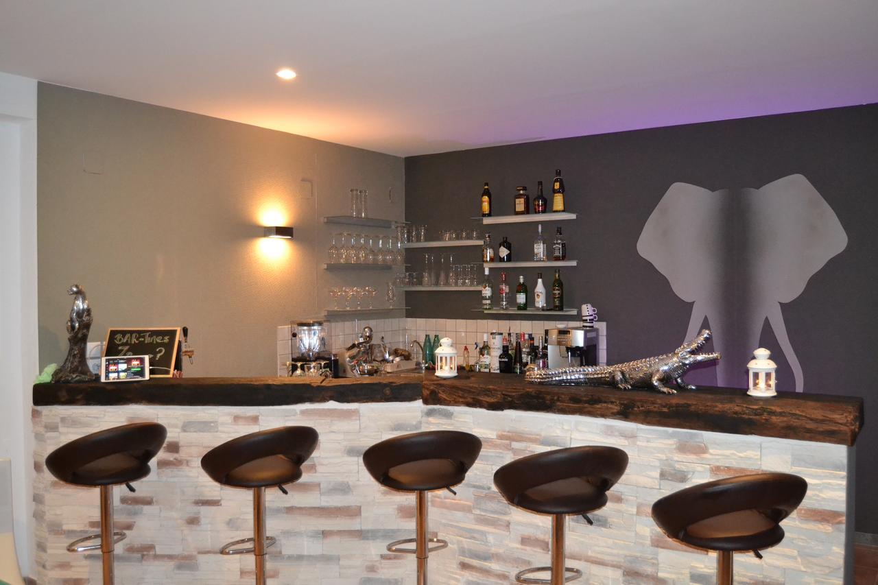 The Infinity 180 Luxury Suites Milia Extérieur photo