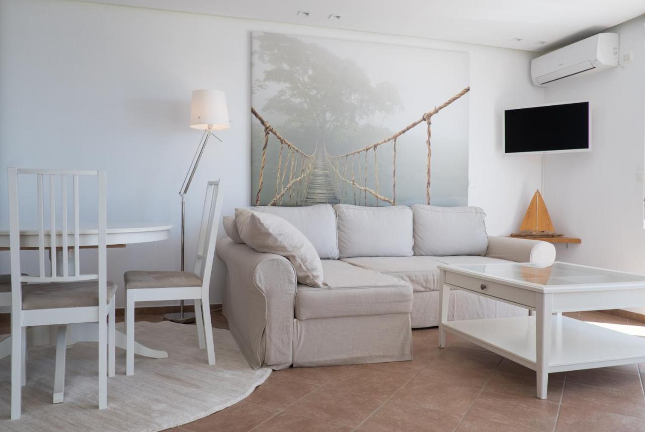 The Infinity 180 Luxury Suites Milia Extérieur photo